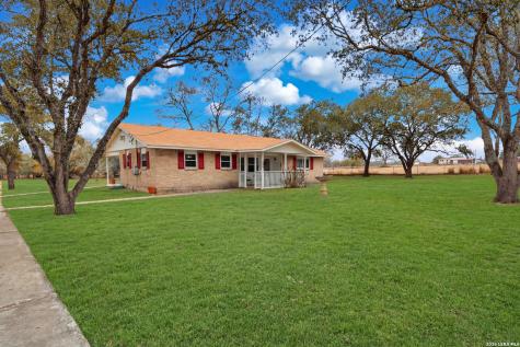 155 Ranch Country La Vernia TX 78121