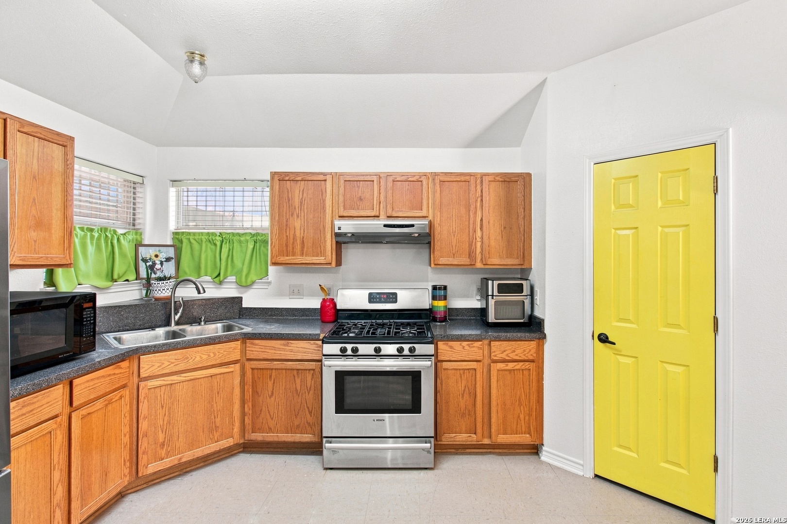 608 & 614 Whitman Avenue San Antonio TX 78211