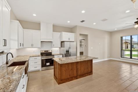 721 N Dickson Poth TX 78147