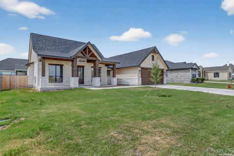 721 N Dickson Poth TX 78147