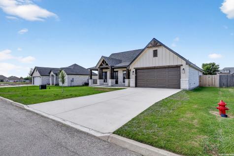 721 N Dickson Poth TX 78147