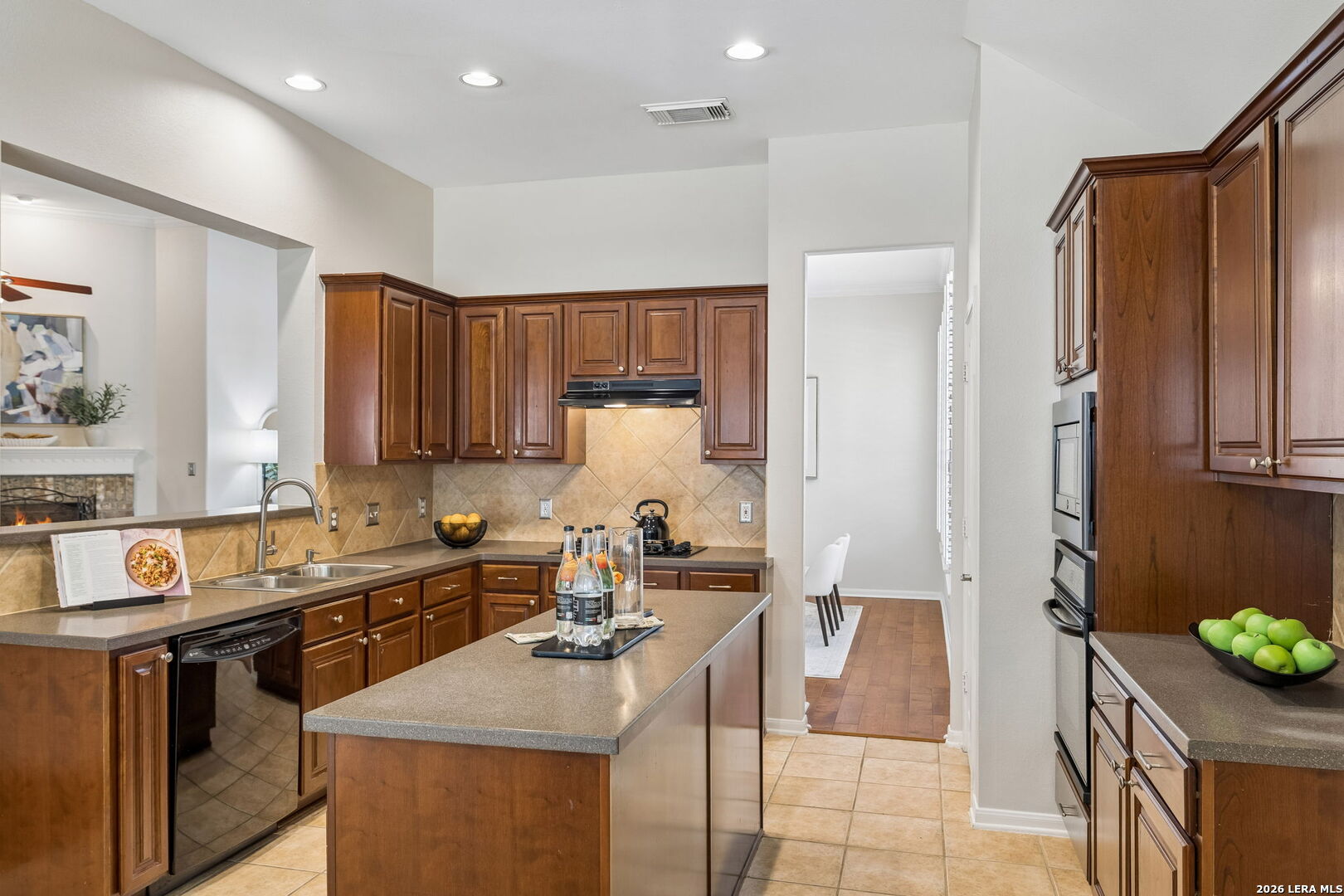 25003 Woodmont San Antonio TX 78260
