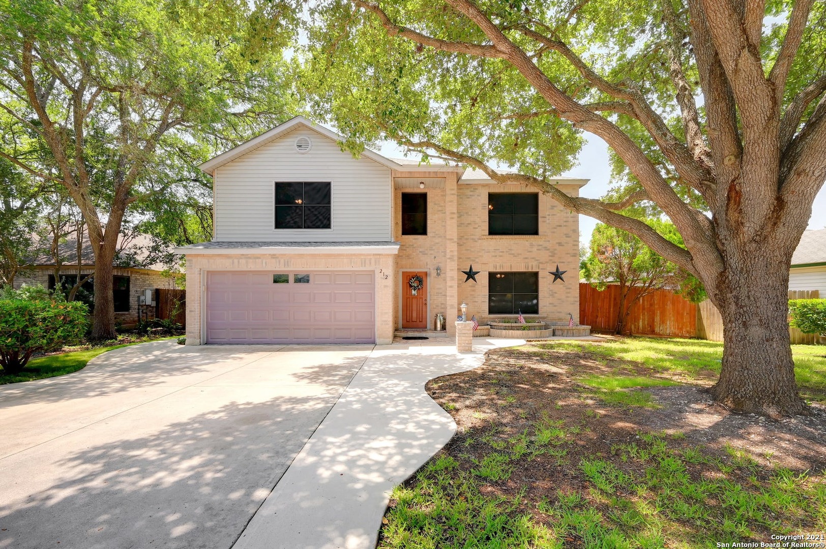 212 Victoria Point Schertz TX 78154