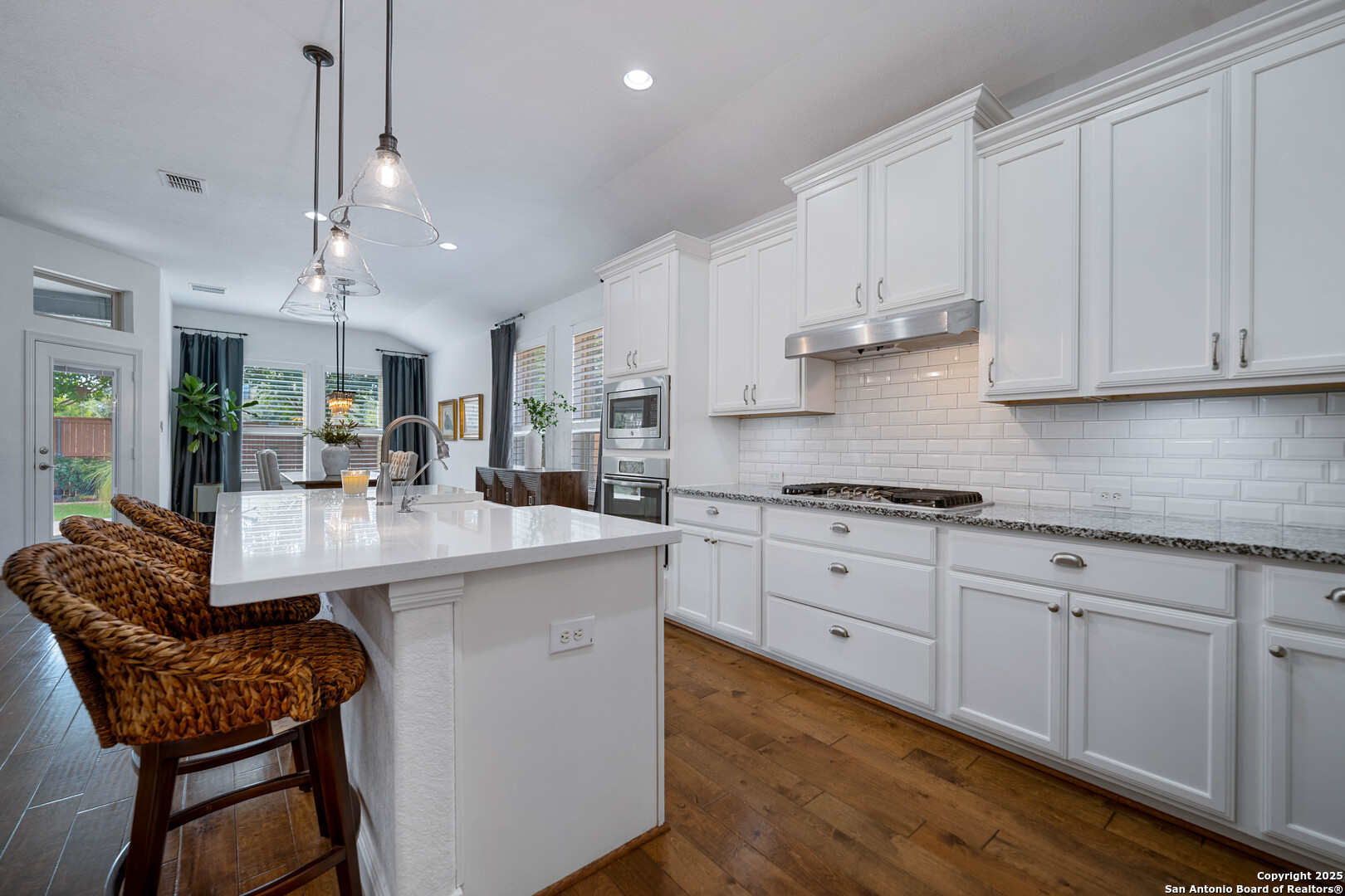 487 Mission Hill New Braunfels TX 78132
