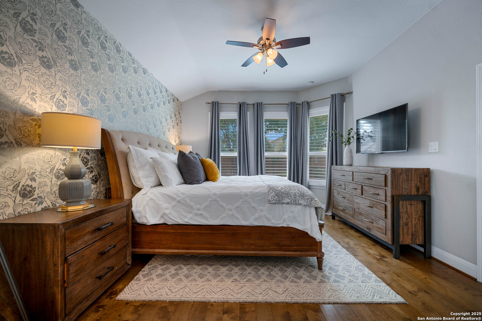 487 Mission Hill New Braunfels TX 78132