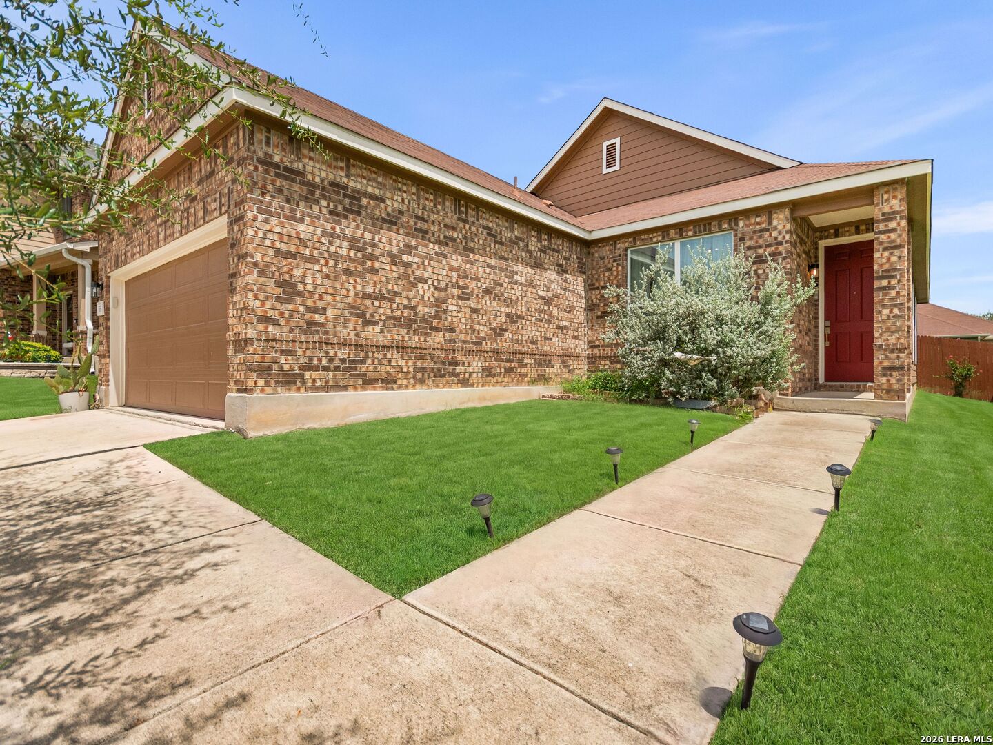 3358 Uresti Fields Converse TX 78109