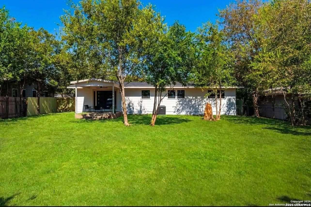 741 Perryman Street New Braunfels TX 78130