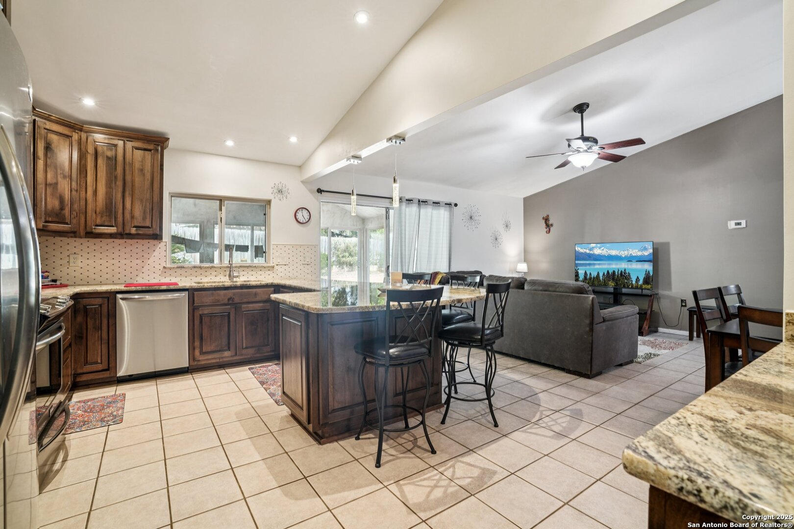 5323 Cerro Vista San Antonio TX 78233