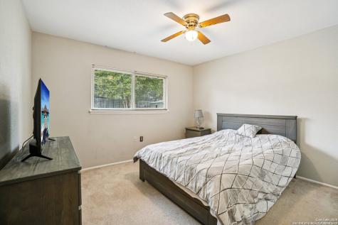 5323 Cerro Vista San Antonio TX 78233