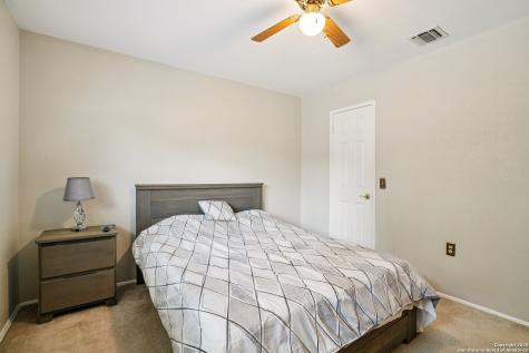5323 Cerro Vista San Antonio TX 78233