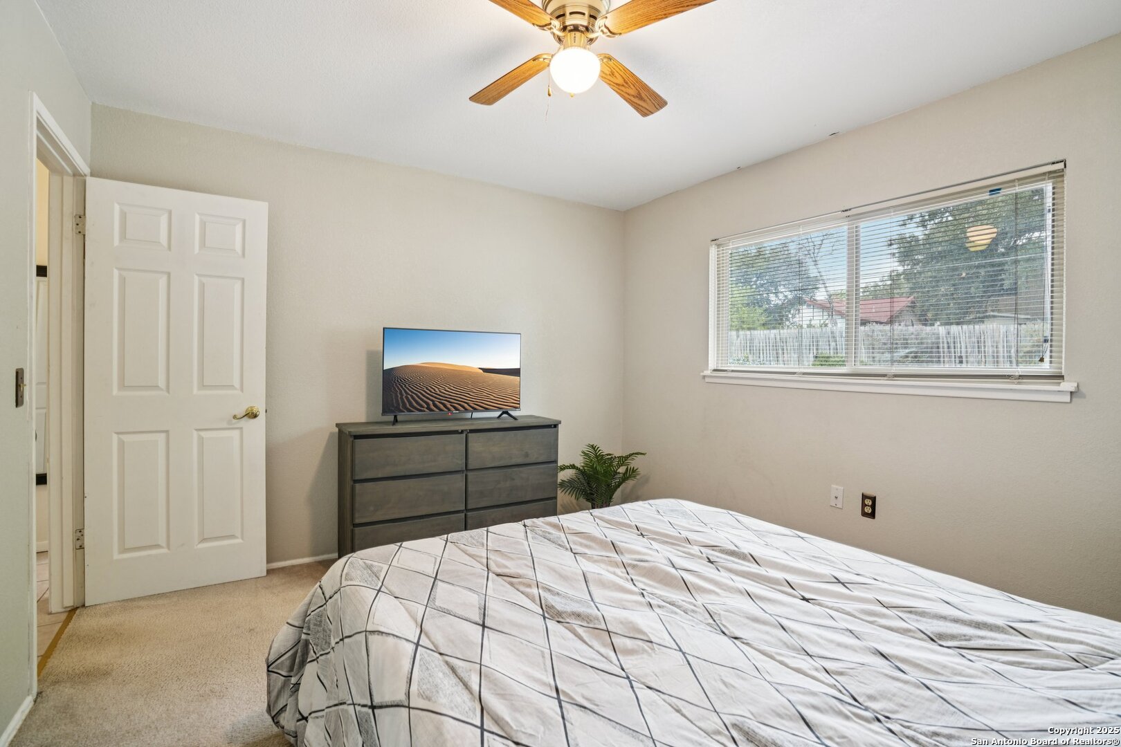 5323 Cerro Vista San Antonio TX 78233