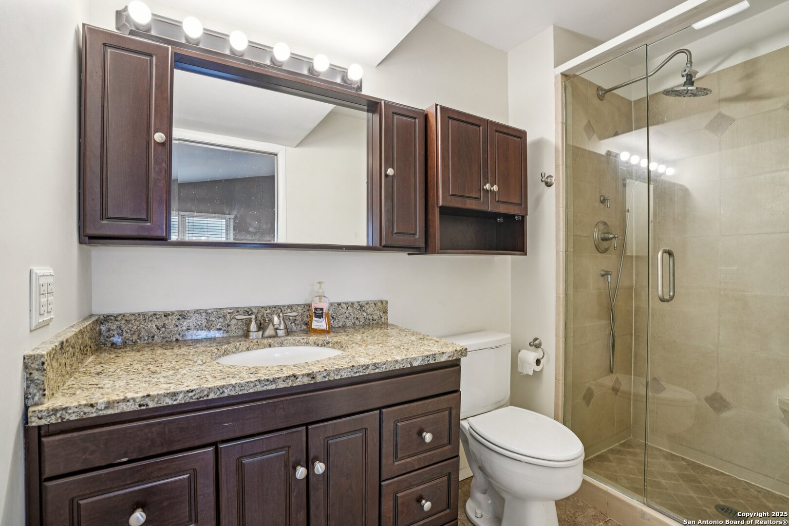 5323 Cerro Vista San Antonio TX 78233