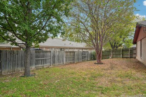 5323 Cerro Vista San Antonio TX 78233