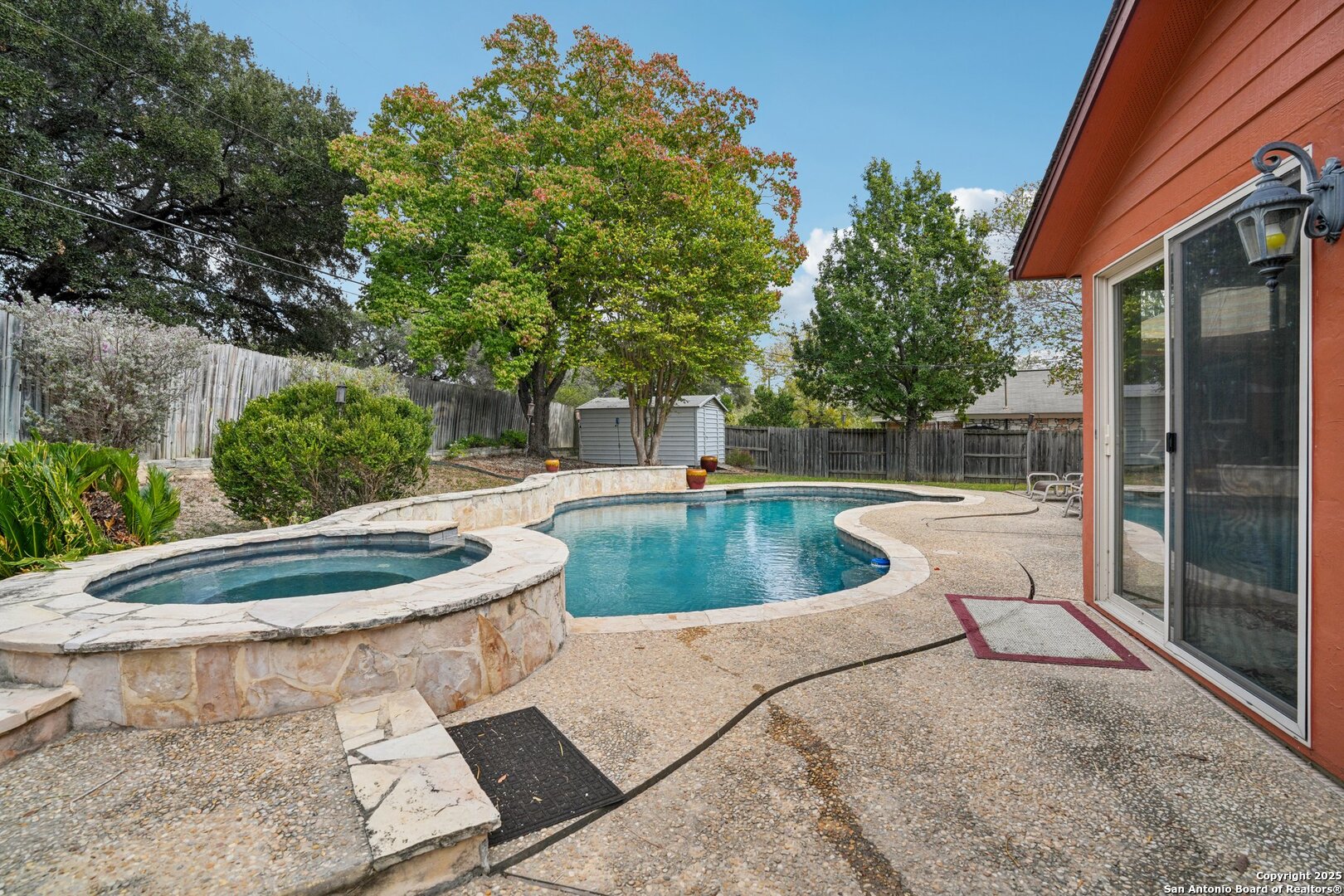 5323 Cerro Vista San Antonio TX 78233