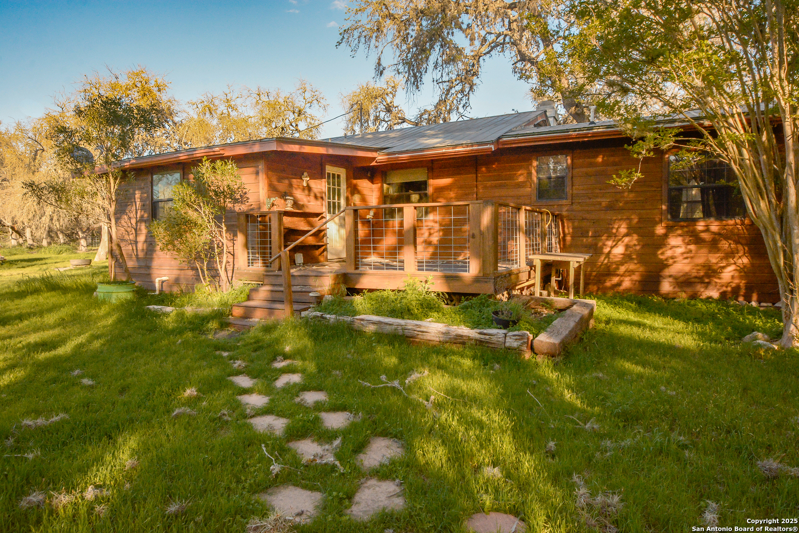 695 South Thunder Creek Road Utopia TX 78884
