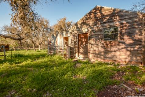 695 South Thunder Creek Road Utopia TX 78884