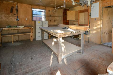 695 South Thunder Creek Road Utopia TX 78884