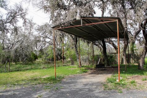 695 South Thunder Creek Road Utopia TX 78884