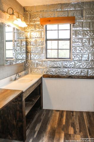 695 South Thunder Creek Road Utopia TX 78884