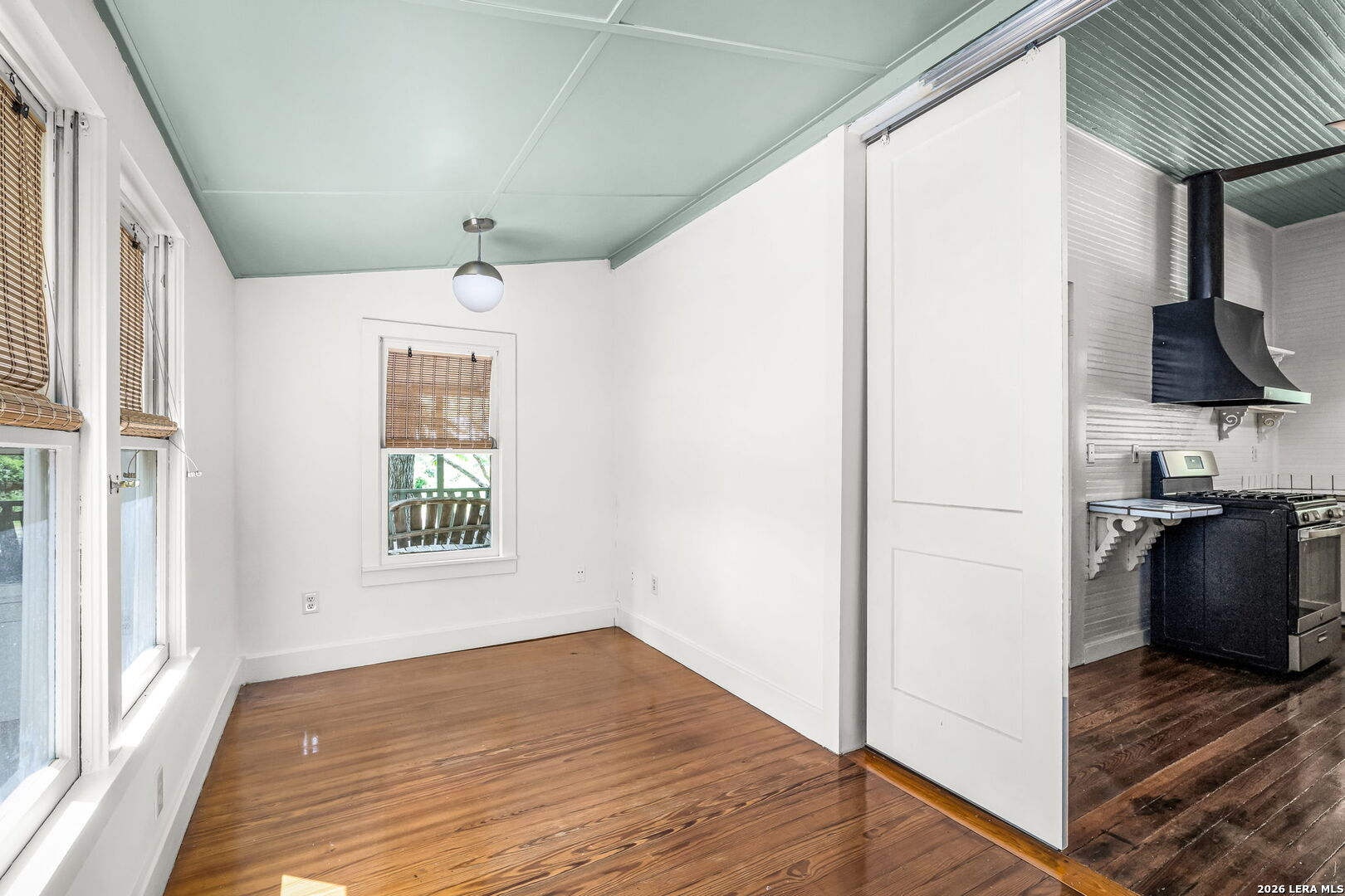 529 W Bridge Street New Braunfels TX 78130