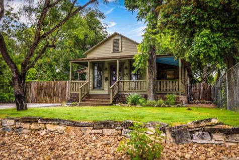 529 W Bridge Street New Braunfels TX 78130