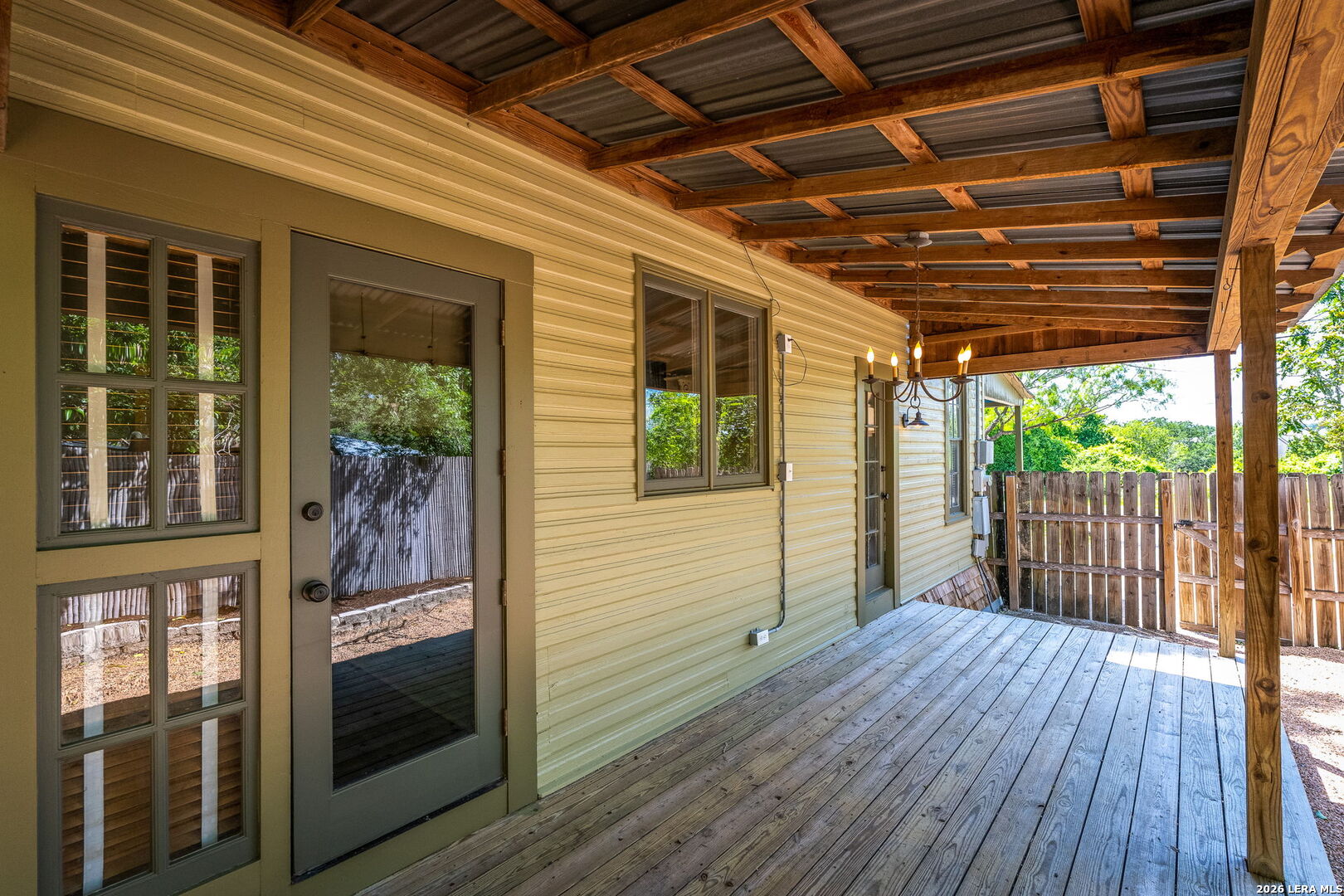 529 W Bridge Street New Braunfels TX 78130