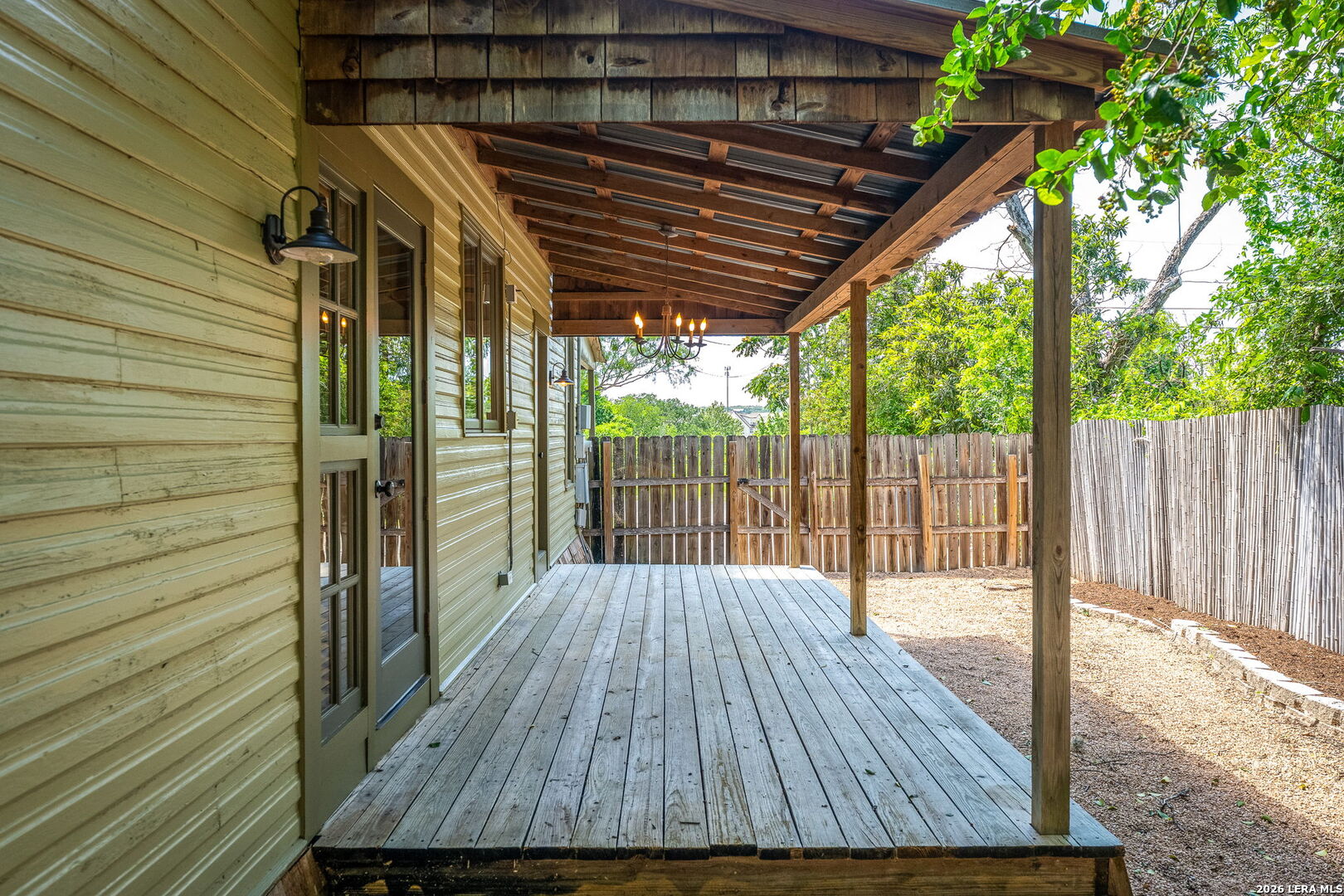 529 W Bridge Street New Braunfels TX 78130