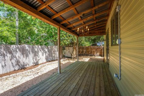 529 W Bridge Street New Braunfels TX 78130