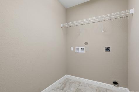 7087 Turnbow San Antonio TX 78252