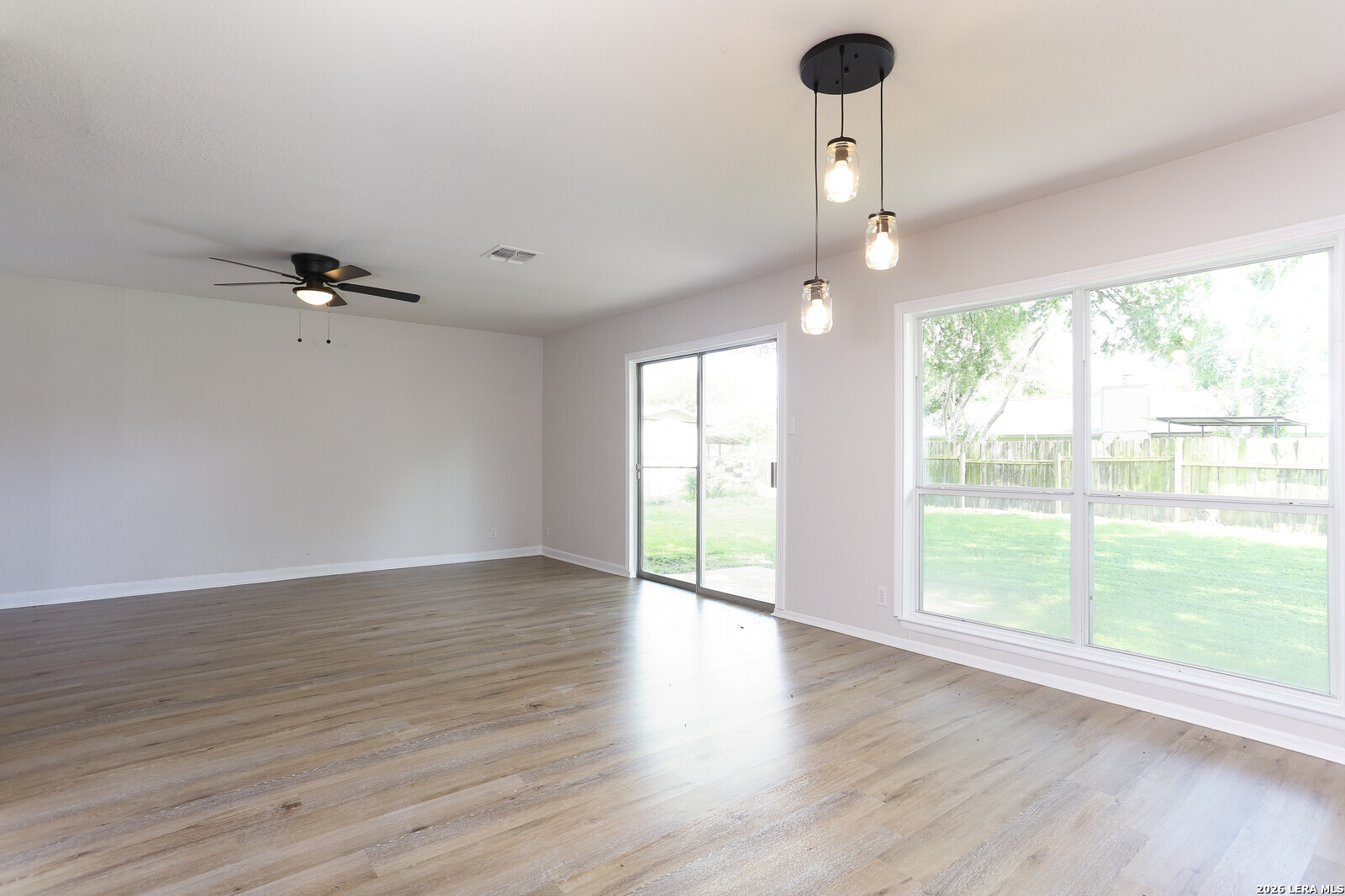 5146 Tom Stafford Drive San Antonio TX 78219