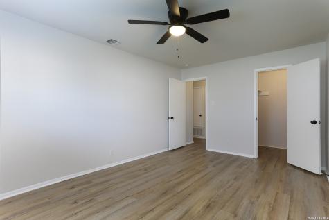 5146 Tom Stafford Drive San Antonio TX 78219
