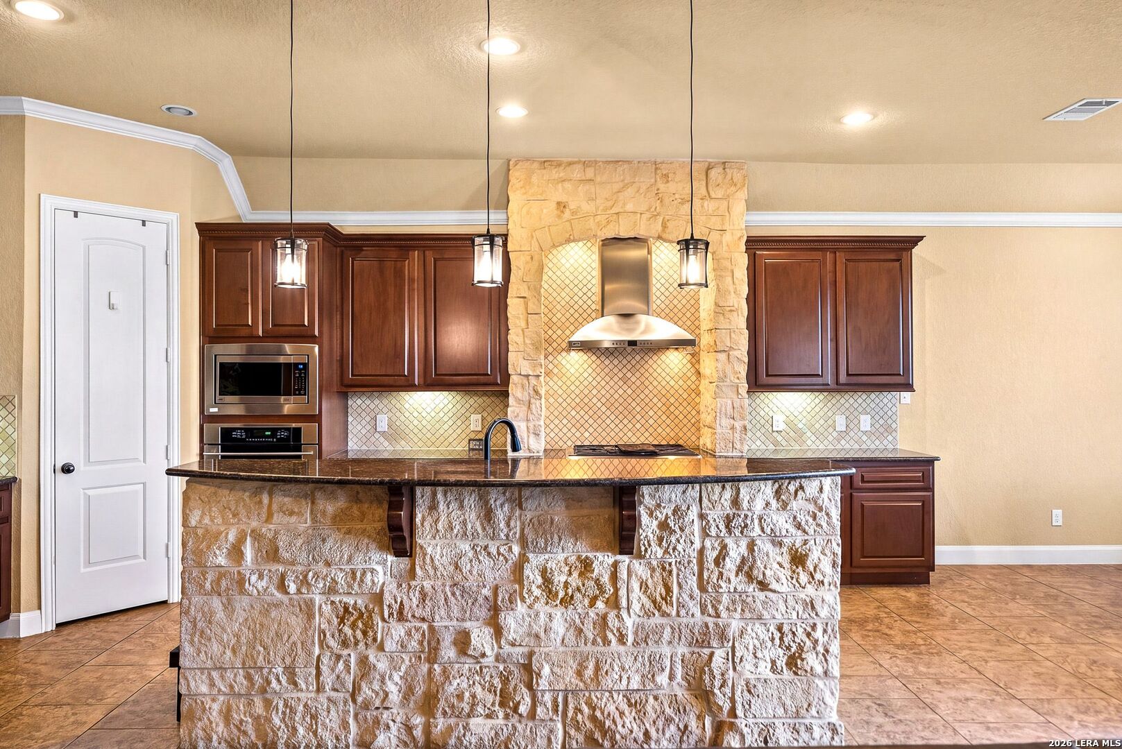 3938 Firebush San Antonio TX 78261