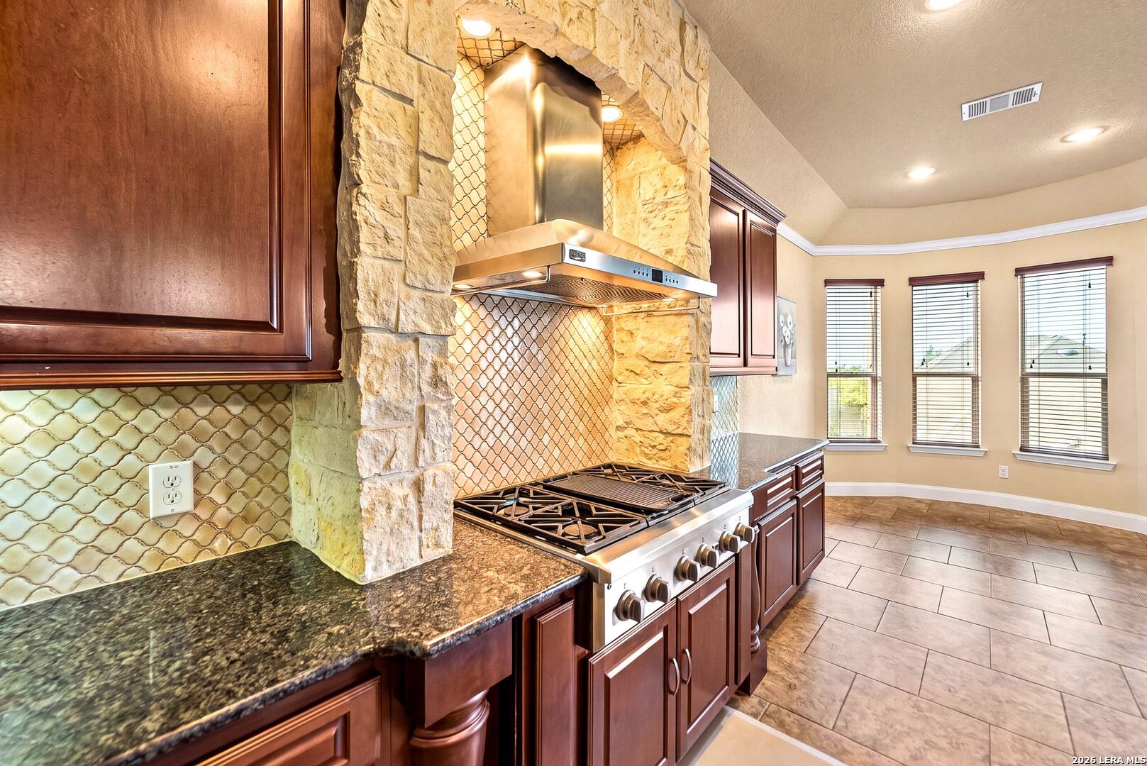 3938 Firebush San Antonio TX 78261