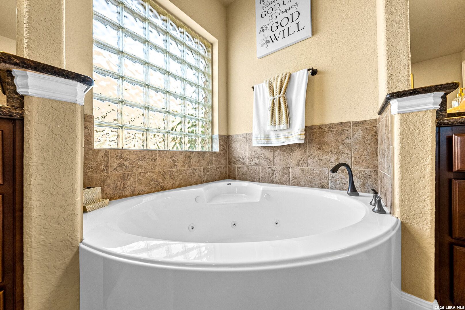 3938 Firebush San Antonio TX 78261