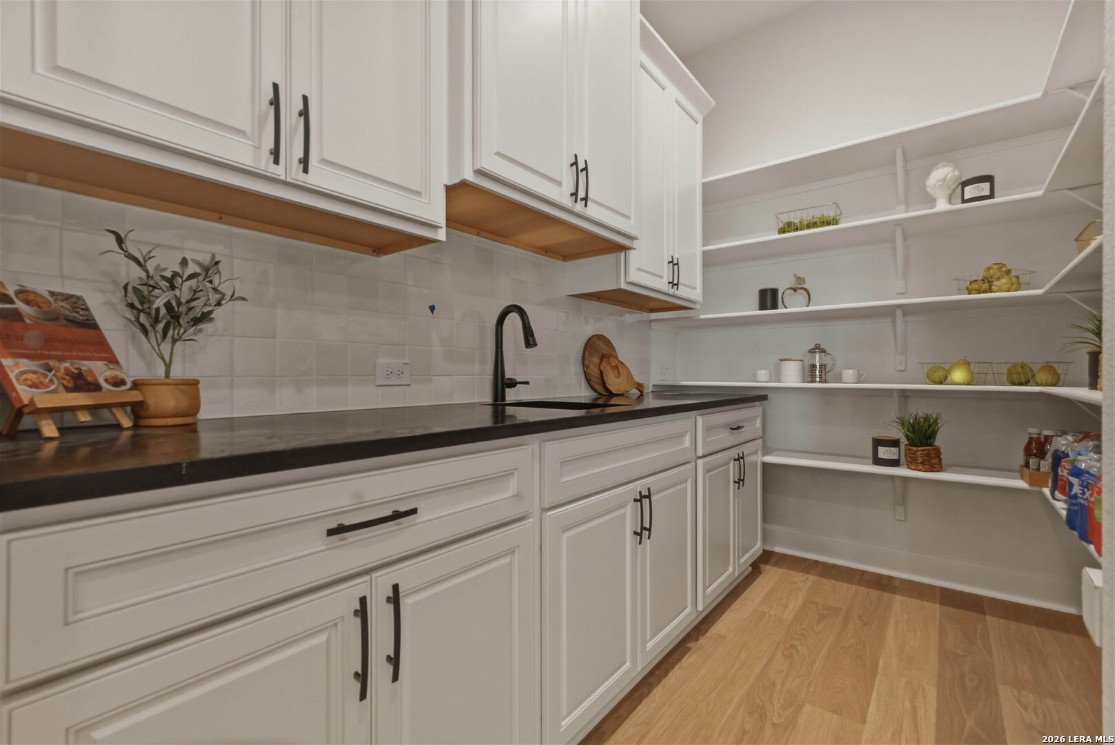 9758 Lenox Hill San Antonio TX 78255