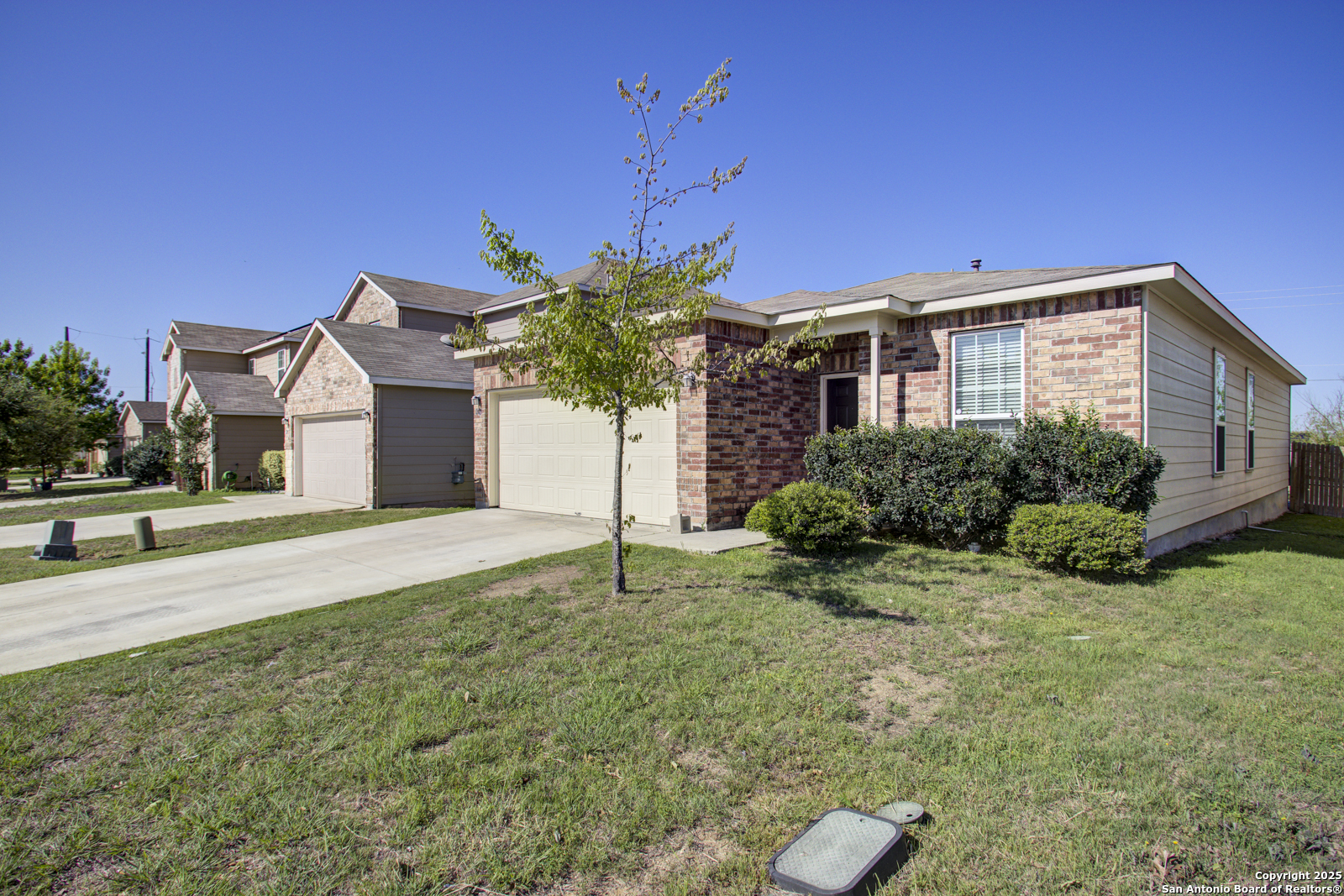 2419 Camberly View Converse TX 78109