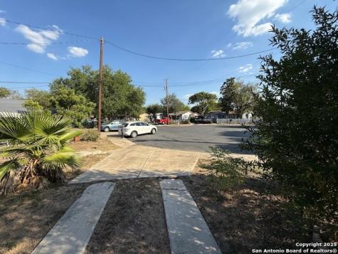 515 Bangor San Antonio TX 78228