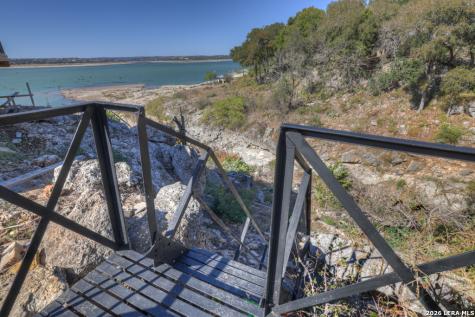 901 Glenn Canyon Lake TX 78133
