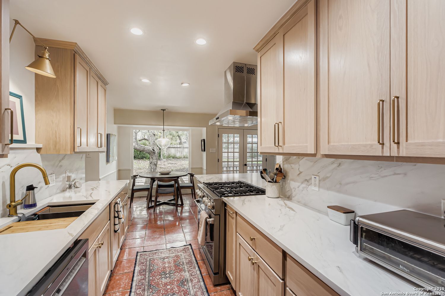 146 Canyon Oaks Hollywood Park TX 78232