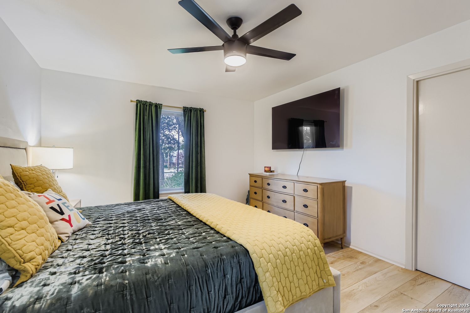 146 Canyon Oaks Hollywood Park TX 78232