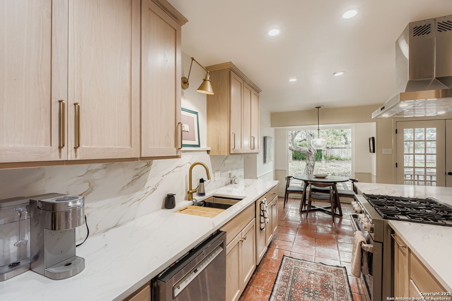 146 Canyon Oaks Hollywood Park TX 78232