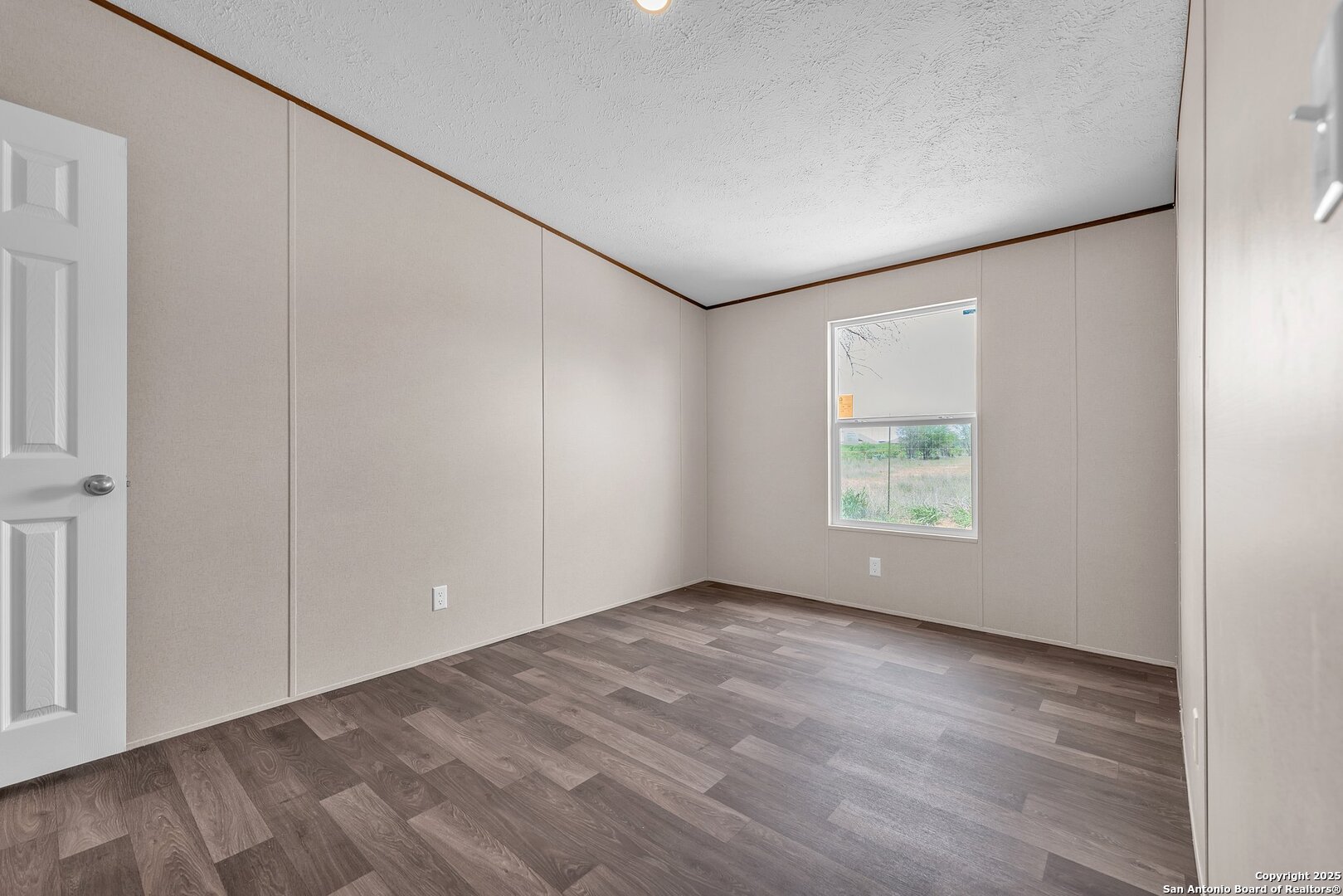 5709 County Road 422 Pleasanton TX 78064