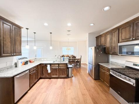 101 8th Street Natalia TX 78059