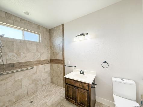 101 8th Street Natalia TX 78059