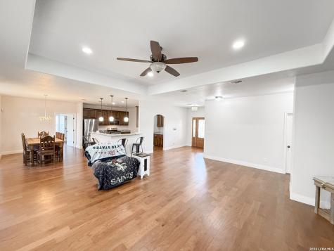 101 8th Street Natalia TX 78059
