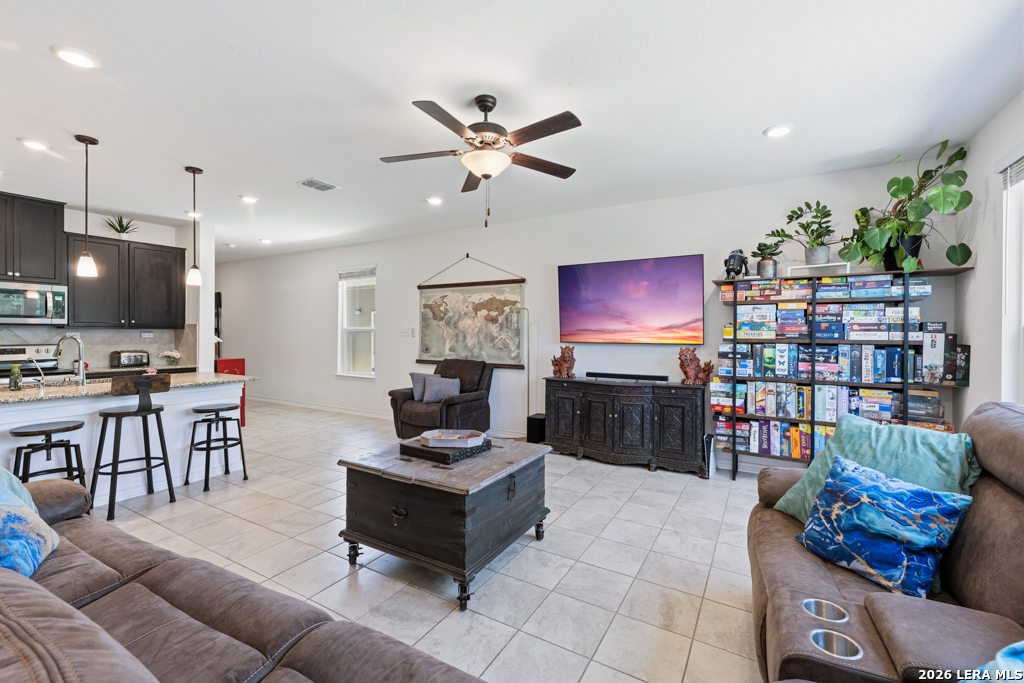 11327 October Stead San Antonio TX 78254
