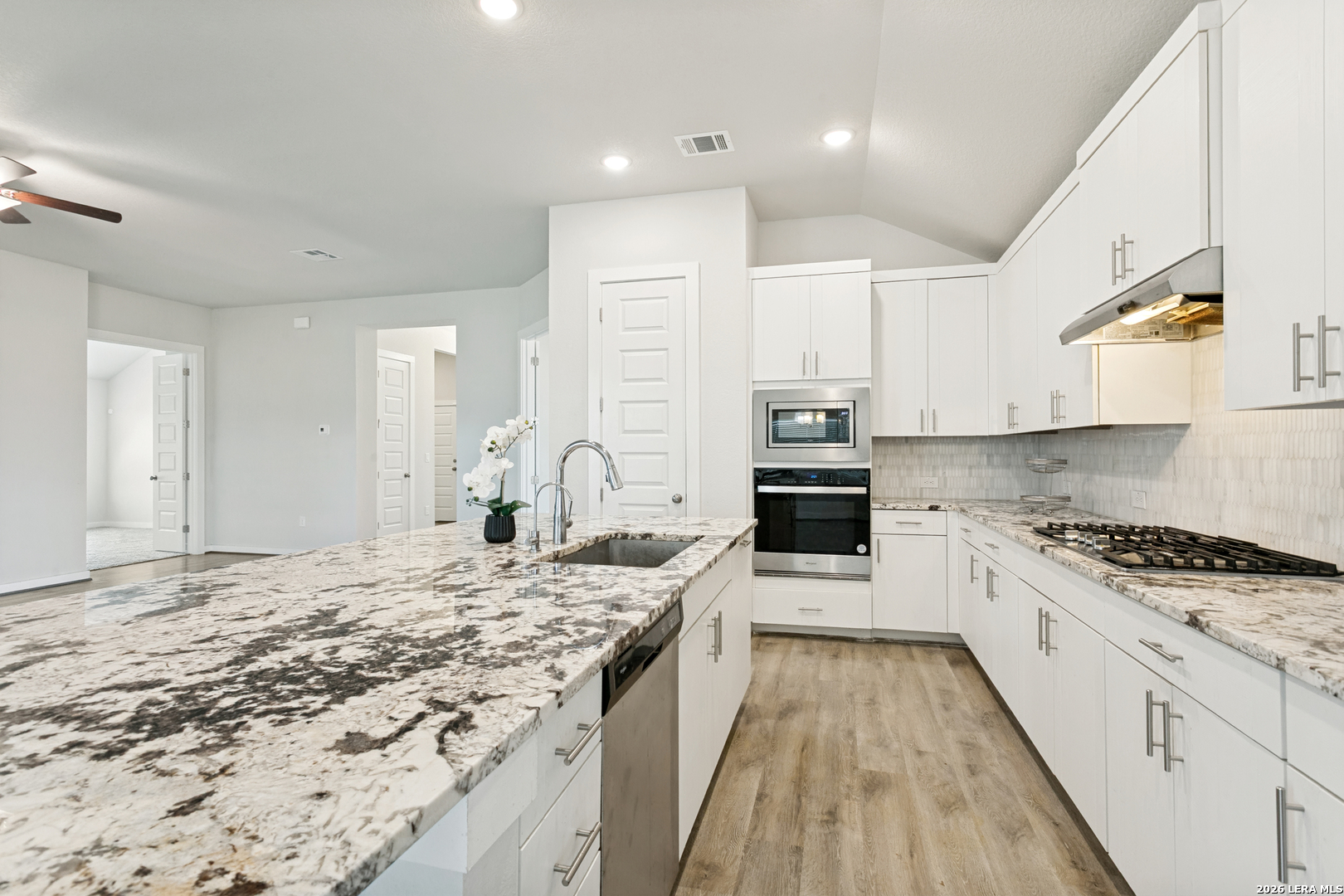 466 Foxtail Valley Cibolo TX 78108