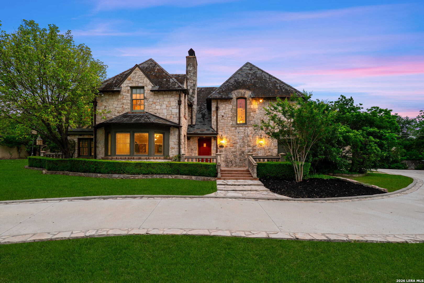 604 E Olmos Olmos Park TX 78212