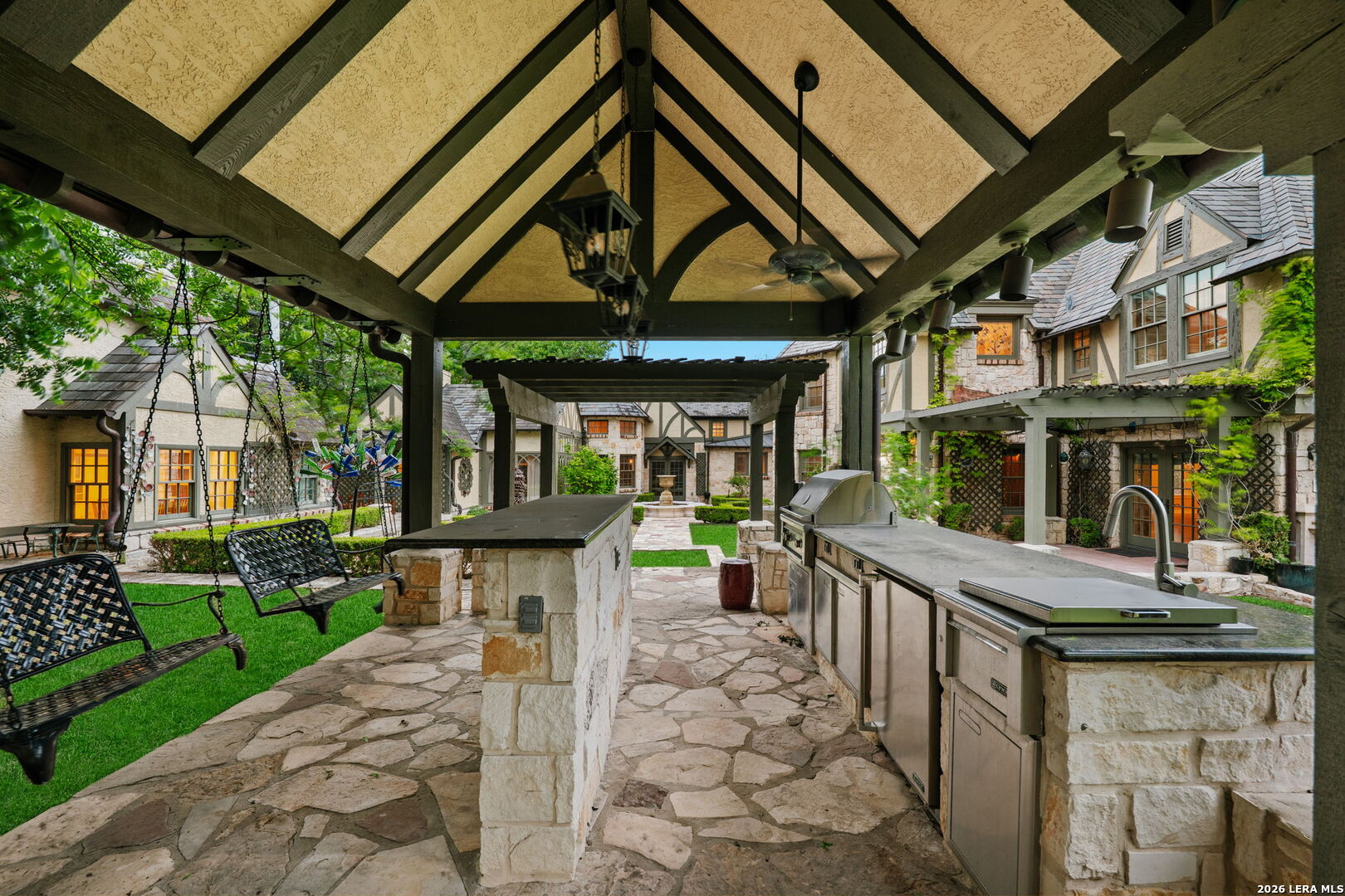 604 E Olmos Olmos Park TX 78212