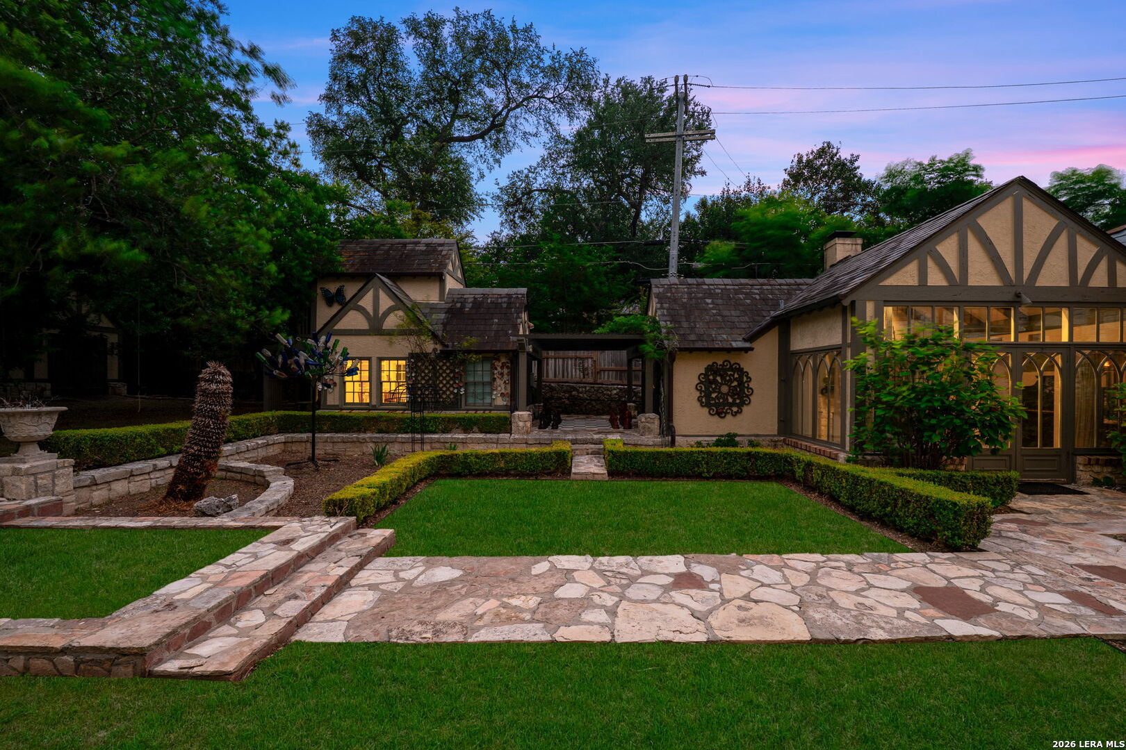 604 E Olmos Olmos Park TX 78212